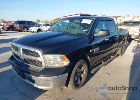 2017 Ram 1500 Slt 4X2 6'4 Box z USA, uszkodzony, nr VIN 1C6RR6TT1HS576127